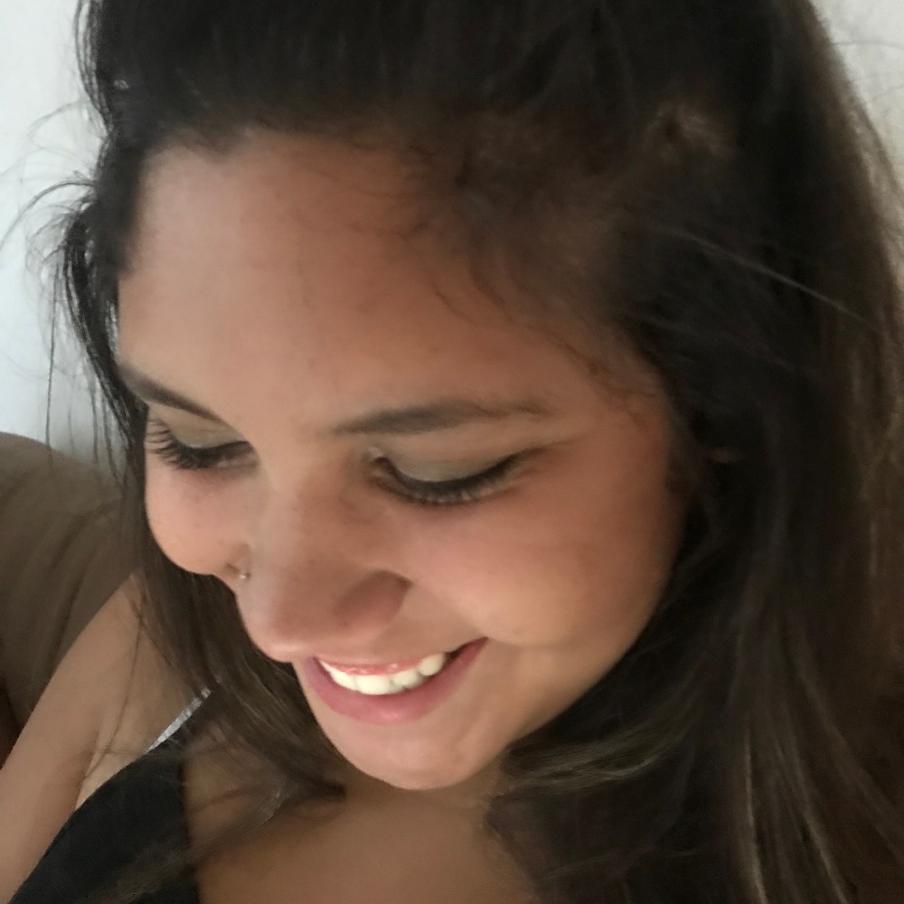 Meet your Posher, Danielle
